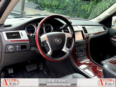 2013 Cadillac Escalade ESV Premium   - Photo 18 - Sherman Oaks, CA 91403-1701