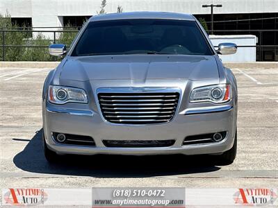 2014 Chrysler 300C   - Photo 2 - Sherman Oaks, CA 91403-1701