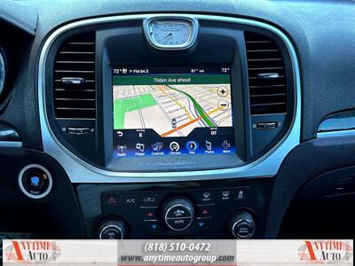 2014 Chrysler 300C   - Photo 16 - Sherman Oaks, CA 91403-1701