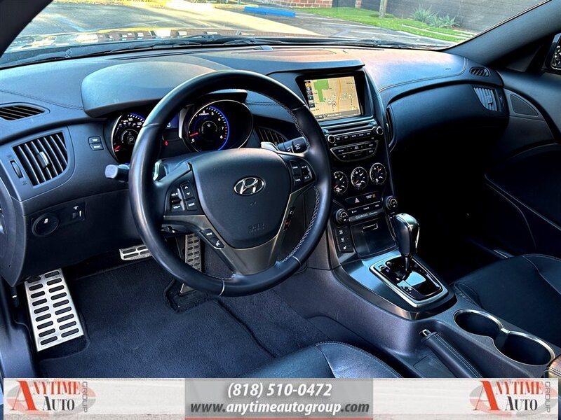 2016 Hyundai Genesis Coupe 3.8 Ultimate photo
