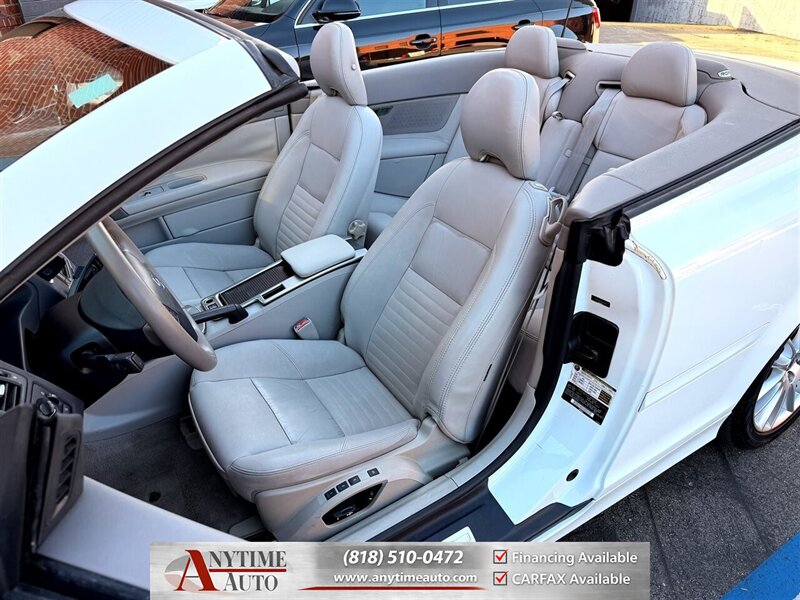 2008 Volvo C70 T5   - Photo 15 - Sherman Oaks, CA 91403-1701