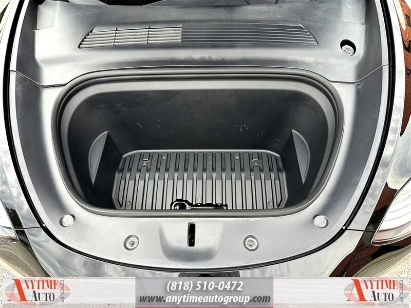 2021 Tesla Model Y Long Range - Photo 27 - Sherman Oaks, CA 91403-1701