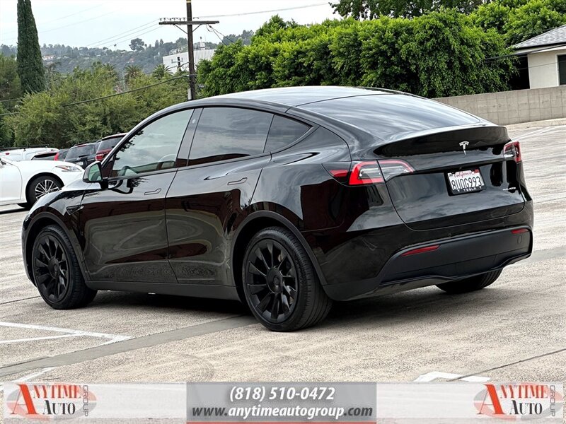 2021 Tesla Model Y Long Range - Photo 5 - Sherman Oaks, CA 91403-1701