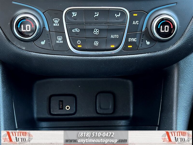 2018 Chevrolet Equinox LT - Photo 19 - Sherman Oaks, CA 91403-1701