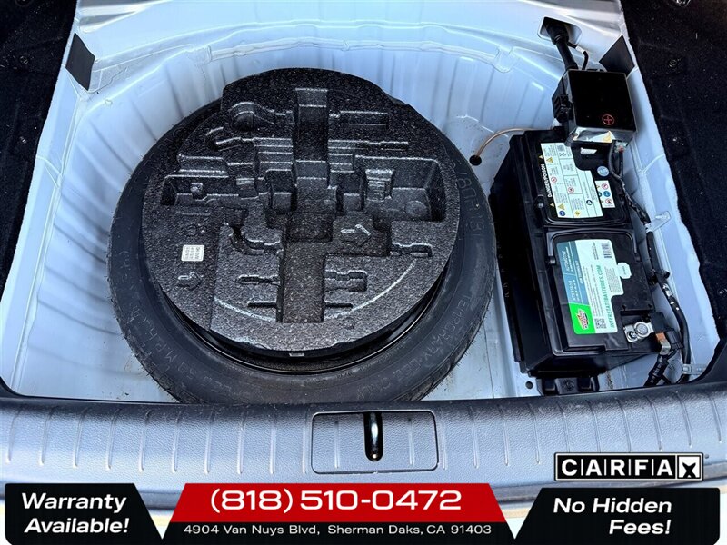 2015 Hyundai Genesis 3.8   - Photo 28 - Sherman Oaks, CA 91403-1701