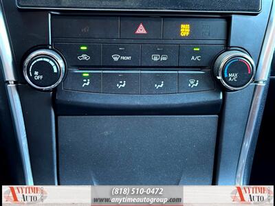 2017 Toyota Camry SE   - Photo 17 - Sherman Oaks, CA 91403-1701