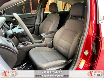 2018 Chevrolet Cruze LT  Hatchback - Photo 16 - Sherman Oaks, CA 91403-1701