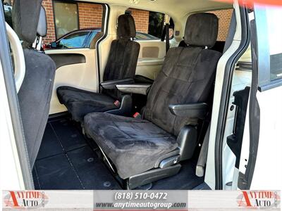 2013 Dodge Grand Caravan SXT   - Photo 15 - Sherman Oaks, CA 91403-1701