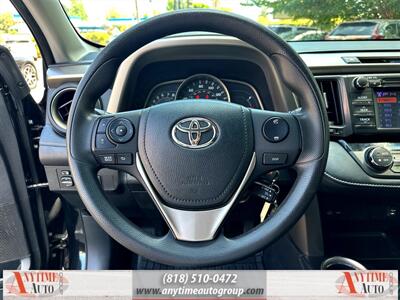 2013 Toyota RAV4 XLE   - Photo 18 - Sherman Oaks, CA 91403-1701