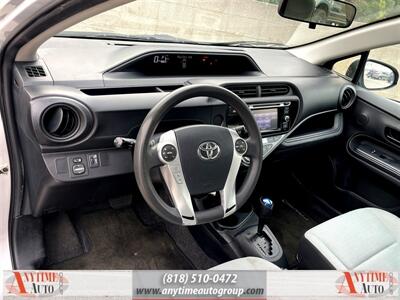 2015 Toyota Prius c Two   - Photo 15 - Sherman Oaks, CA 91403-1701