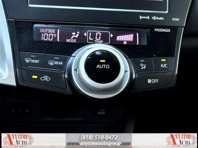 2012 Toyota Prius v Five   - Photo 19 - Sherman Oaks, CA 91403-1701