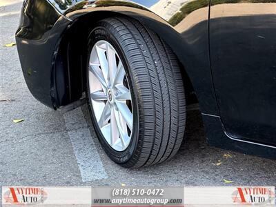 2012 Toyota Prius v Five   - Photo 25 - Sherman Oaks, CA 91403-1701