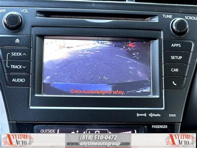 2012 Toyota Prius v Five   - Photo 18 - Sherman Oaks, CA 91403-1701