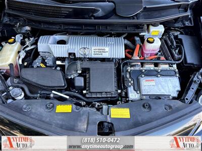 2012 Toyota Prius v Five   - Photo 24 - Sherman Oaks, CA 91403-1701