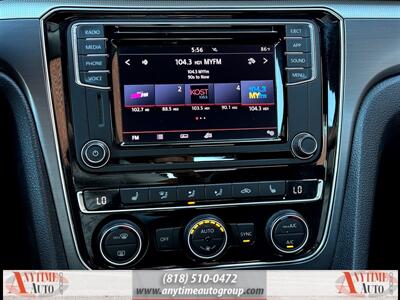 2018 Volkswagen Passat 2.0T R-Line   - Photo 16 - Sherman Oaks, CA 91403-1701
