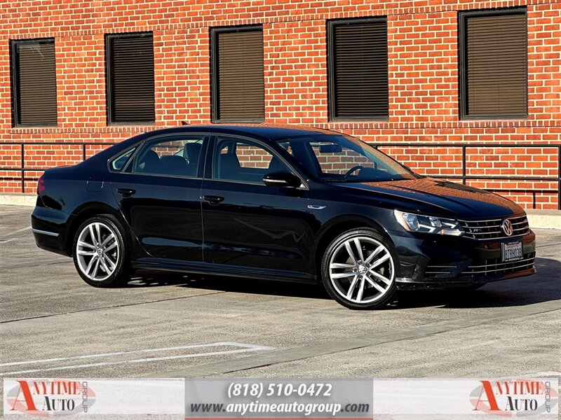 2018 Volkswagen Passat 2.0T R-Line  