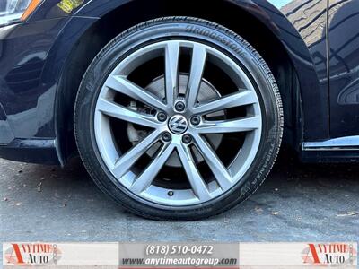 2018 Volkswagen Passat 2.0T R-Line   - Photo 25 - Sherman Oaks, CA 91403-1701
