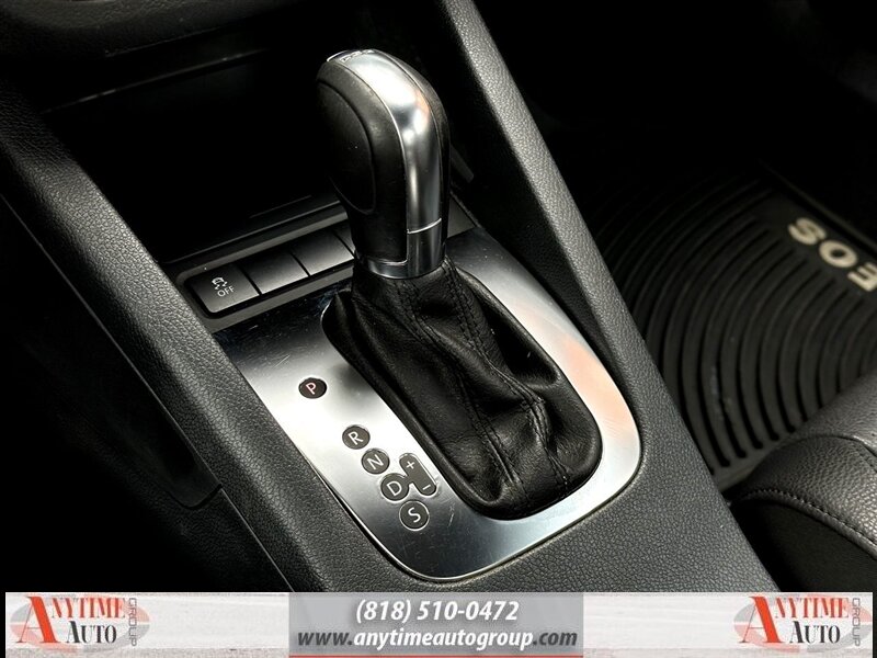 2013 Volkswagen Eos Komfort SULEV photo