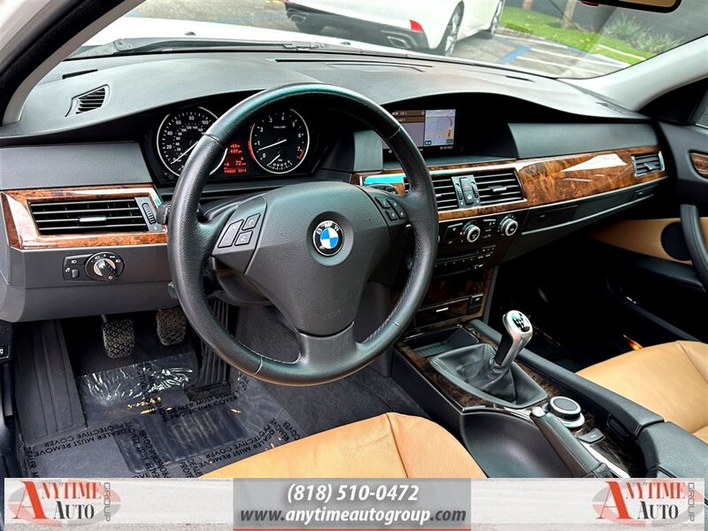 2008 BMW 5-Series 528i photo