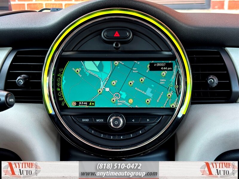 2016 MINI Hardtop 2 Door - Photo 15 - Sherman Oaks, CA 91403-1701