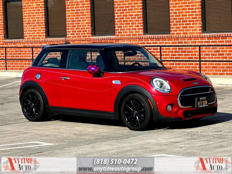 2016 MINI Hardtop 2 Door - Photo 9 - Sherman Oaks, CA 91403-1701