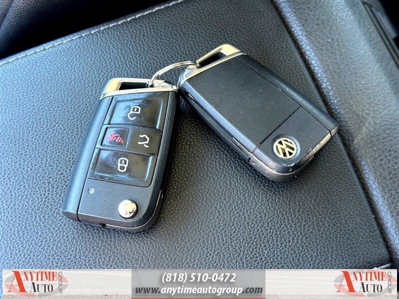 2016 Volkswagen Golf TSI SE 4-Door - Photo 23 - Sherman Oaks, CA 91403-1701