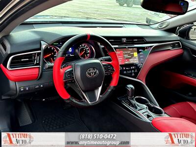 2018 Toyota Camry XSE   - Photo 13 - Sherman Oaks, CA 91403-1701
