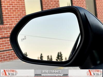 2018 Toyota Camry XSE   - Photo 25 - Sherman Oaks, CA 91403-1701