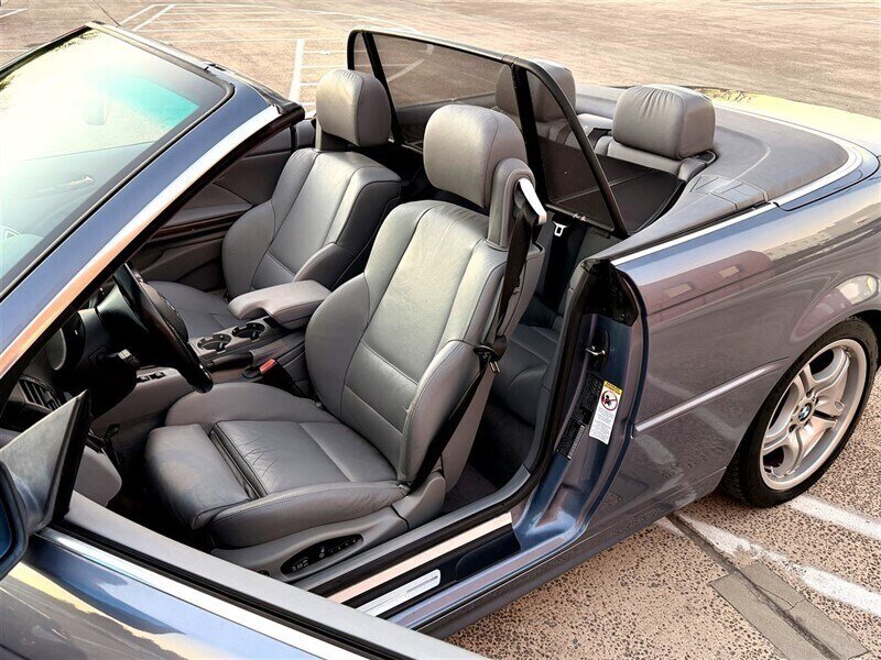 2002 BMW 330Ci - Photo 15 - Sherman Oaks, CA 91403-1701