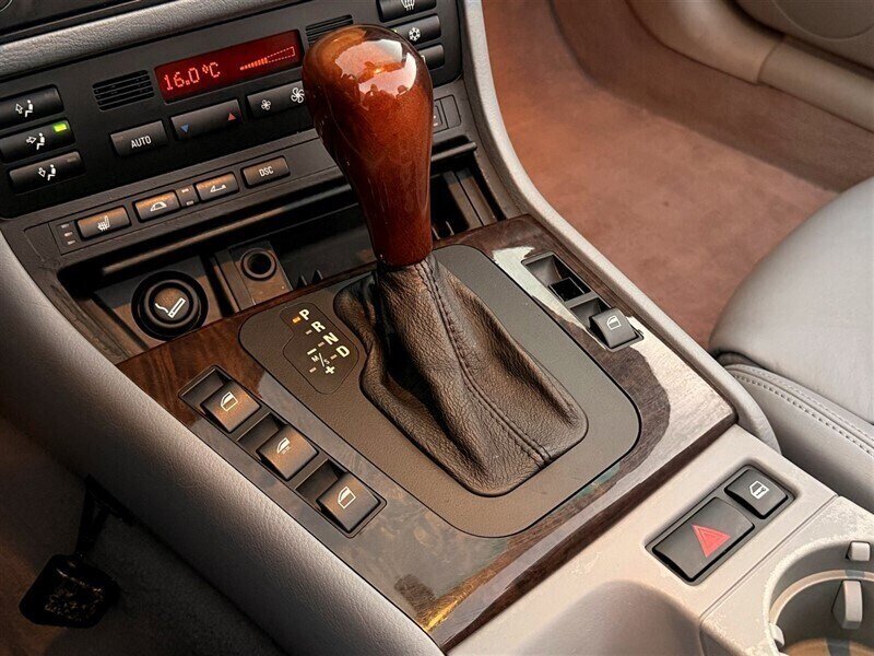 2002 BMW 330Ci - Photo 20 - Sherman Oaks, CA 91403-1701