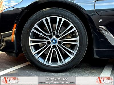 2019 BMW 530e iPerformance   - Photo 30 - Sherman Oaks, CA 91403-1701