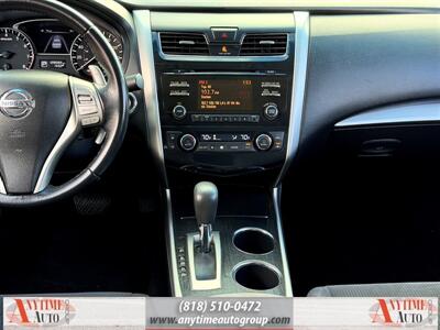 2013 Nissan Altima 3.5 SV   - Photo 12 - Sherman Oaks, CA 91403-1701