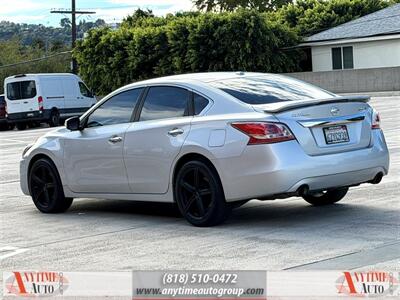 2013 Nissan Altima 3.5 SV   - Photo 5 - Sherman Oaks, CA 91403-1701