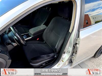 2013 Nissan Altima 3.5 SV   - Photo 15 - Sherman Oaks, CA 91403-1701