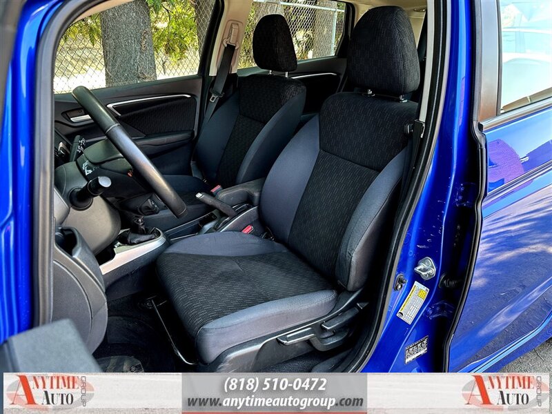 2018 Honda Fit Sport - Photo 14 - Sherman Oaks, CA 91403-1701