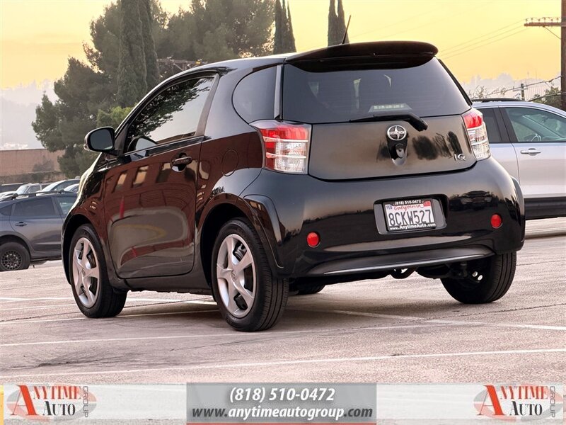 2012 Scion iQ - Photo 5 - Sherman Oaks, CA 91403-1701