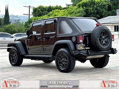 2013 Jeep Wrangler Unlimited Sahara  4x4 - Photo 6 - Sherman Oaks, CA 91403-1701