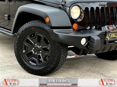 2013 Jeep Wrangler Unlimited Sahara  4x4 - Photo 31 - Sherman Oaks, CA 91403-1701