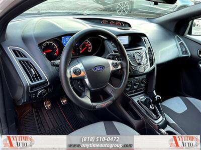 2014 Ford Focus ST   - Photo 15 - Sherman Oaks, CA 91403-1701
