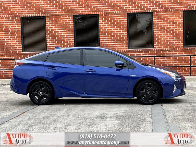 2018 Toyota Prius Three Touring - Photo 8 - Sherman Oaks, CA 91403-1701