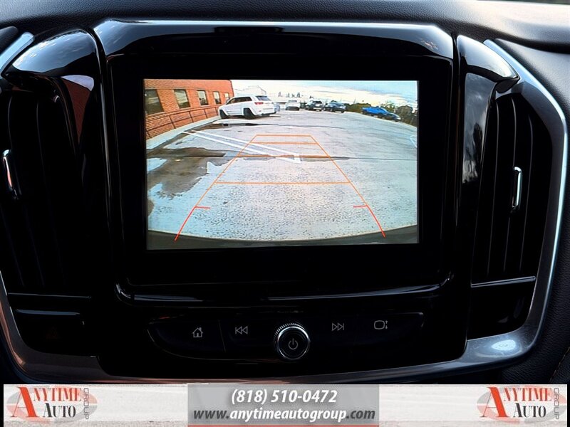 2019 Chevrolet Traverse 3LT - Photo 16 - Sherman Oaks, CA 91403-1701