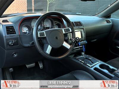 2009 Dodge Challenger SRT8   - Photo 13 - Sherman Oaks, CA 91403-1701