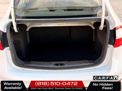 2017 Ford Fiesta SE   - Photo 22 - Sherman Oaks, CA 91403-1701