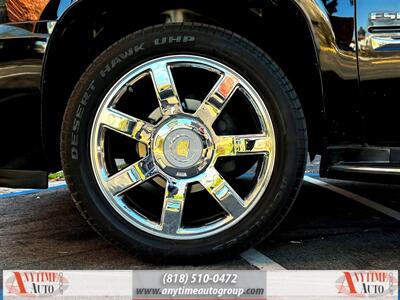 2010 Cadillac Escalade Hybrid   - Photo 31 - Sherman Oaks, CA 91403-1701