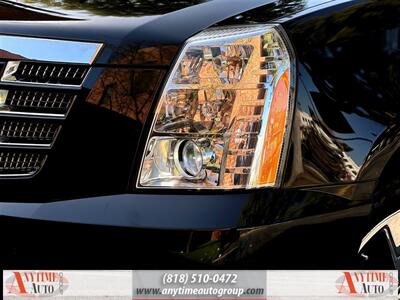2010 Cadillac Escalade Hybrid   - Photo 33 - Sherman Oaks, CA 91403-1701