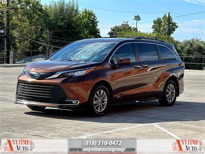 2021 Toyota Sienna XLE   - Photo 3 - Sherman Oaks, CA 91403-1701