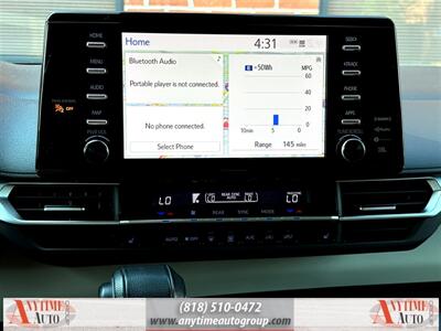 2021 Toyota Sienna XLE   - Photo 19 - Sherman Oaks, CA 91403-1701