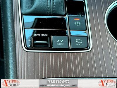 2021 Toyota Sienna XLE   - Photo 24 - Sherman Oaks, CA 91403-1701