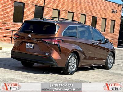 2021 Toyota Sienna XLE   - Photo 6 - Sherman Oaks, CA 91403-1701