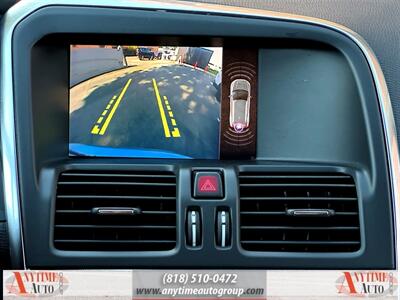 2017 Volvo XC60 T5 Dynamic   - Photo 15 - Sherman Oaks, CA 91403-1701